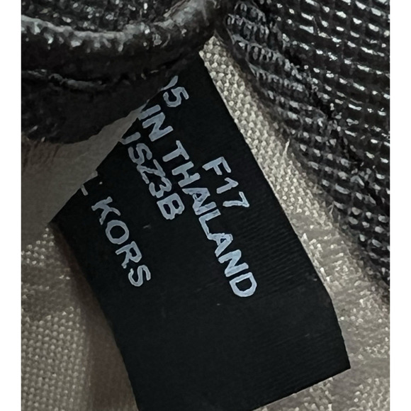 Michael Kors Jet Set Zip Pebble Leather Signature Print Cell Phone Wristlet - Picture 7 of 9